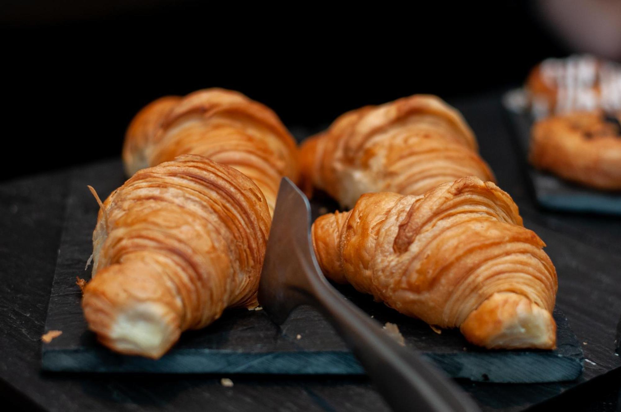 Sls Buenos Aires Puerto Madero Hotel Kültér fotó Croissants