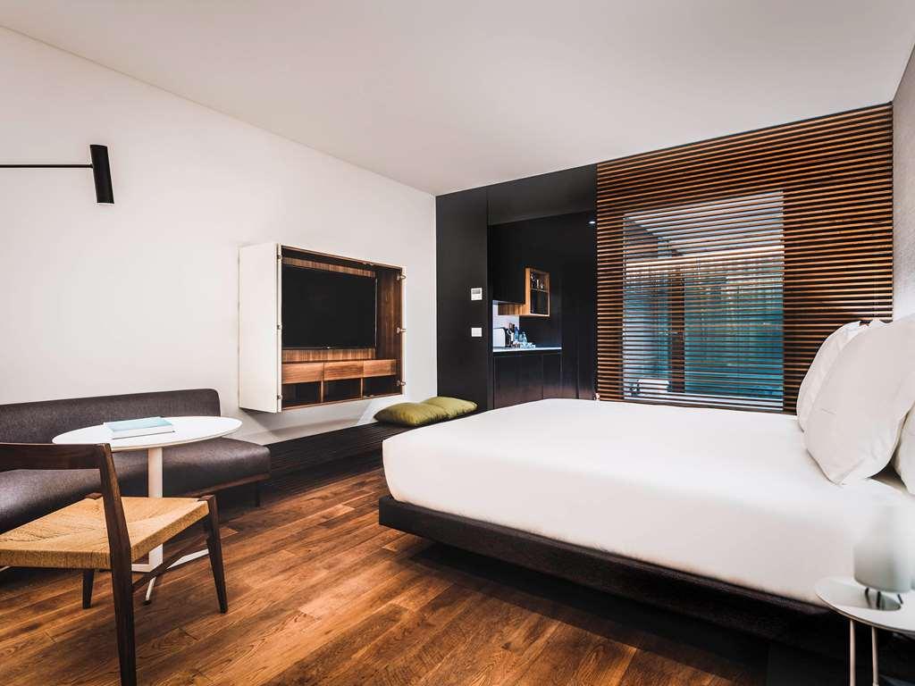 Sls Buenos Aires Puerto Madero Hotel Szoba fotó A room at the hotel